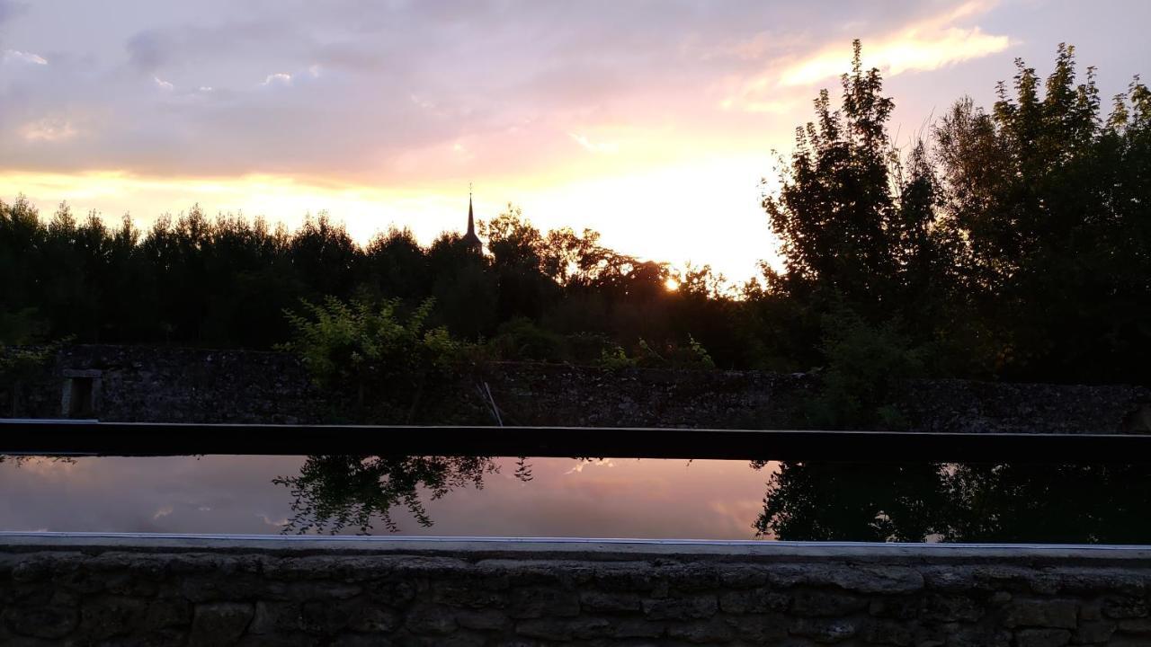 Le Manoir de Gâtines Tigné Exterior foto